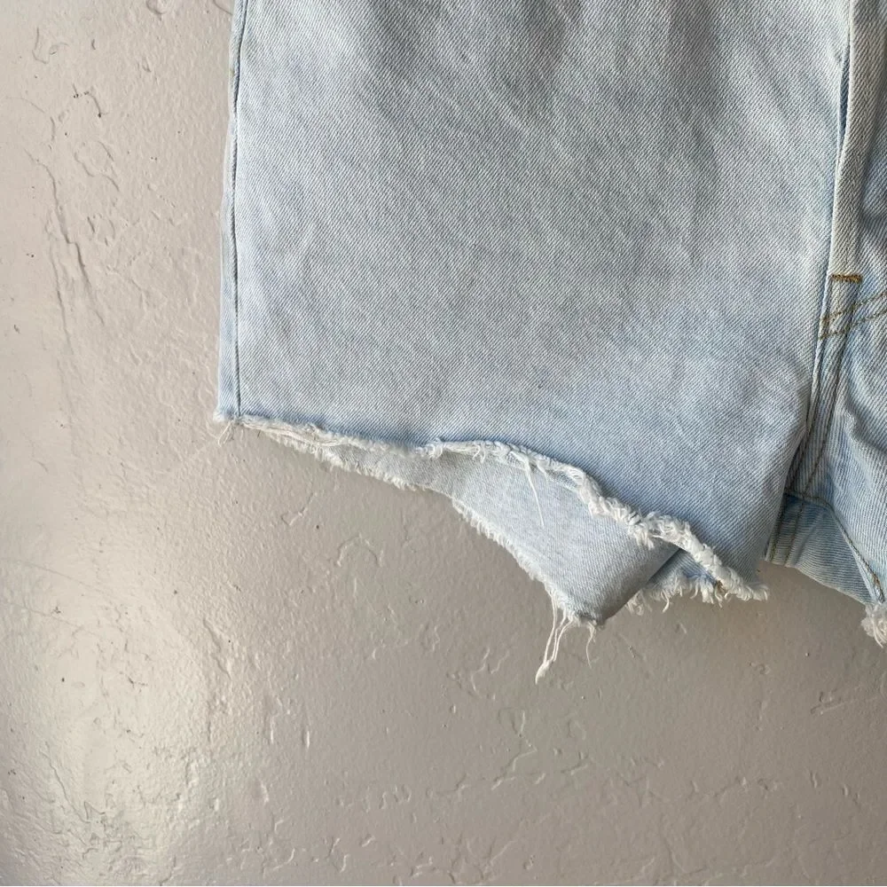 Levi's 501 Original Fit High Rise Cutoff Raw Hem Light Wash Shorts in Ojai Lake